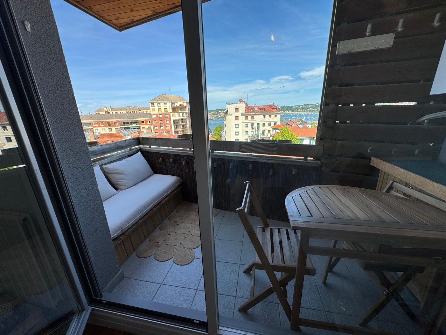 Terraza con vistas en Hondarribia